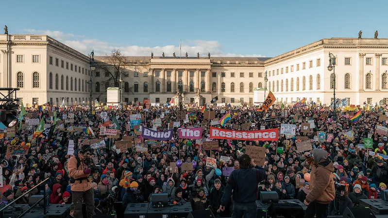 Demonstrierende Menschen 